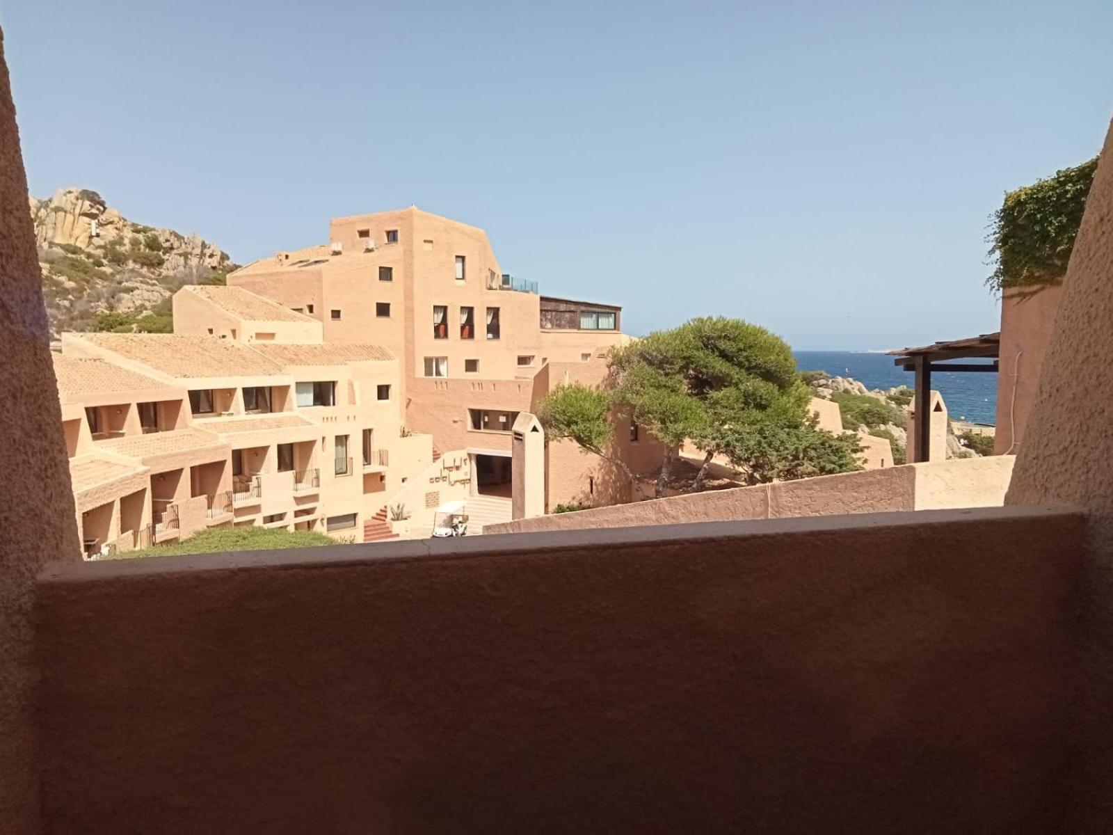 Hotel Cala Lunga La Maddalena  Exterior photo
